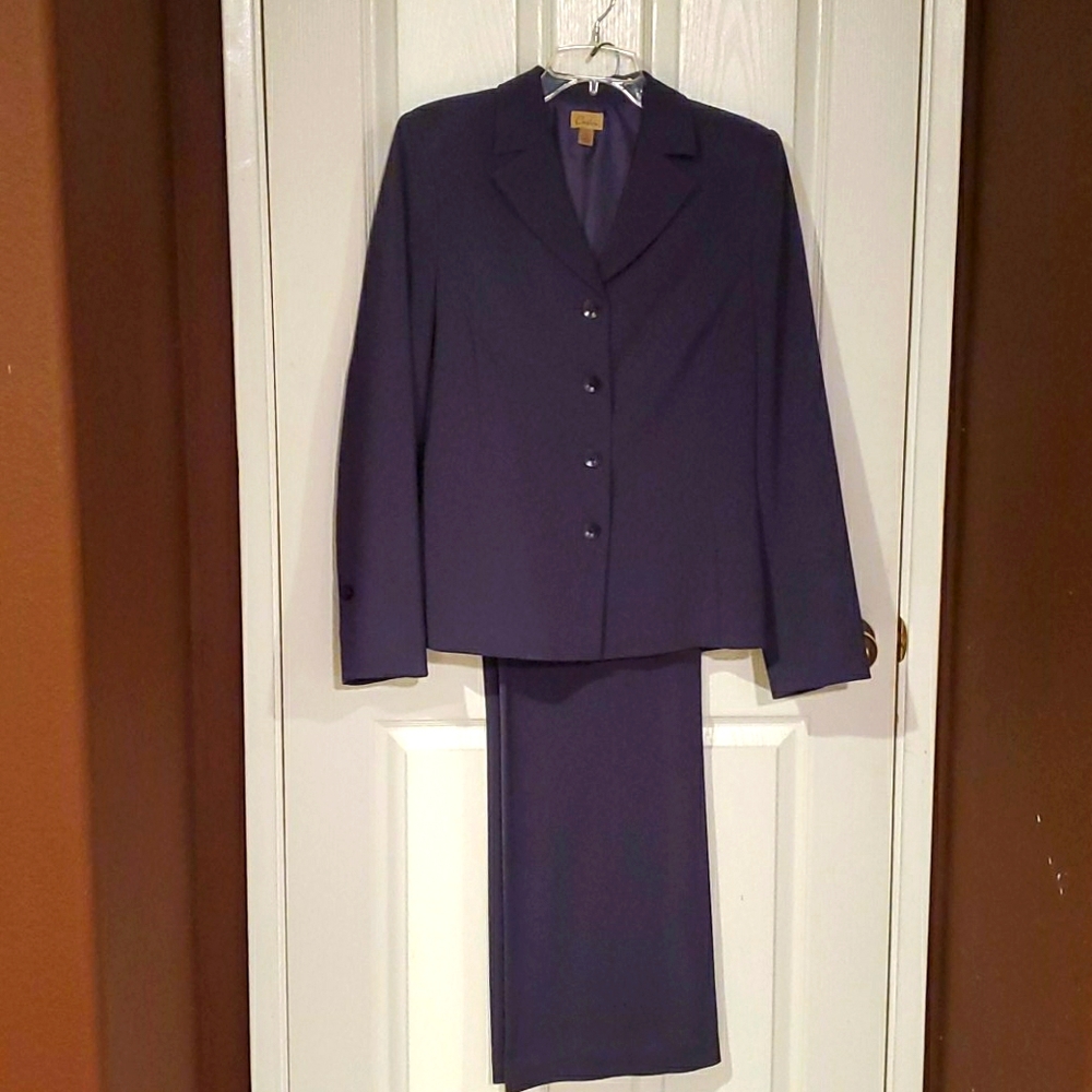 Pants Suit